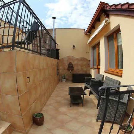 Pod Palavou Горни-Вестонице